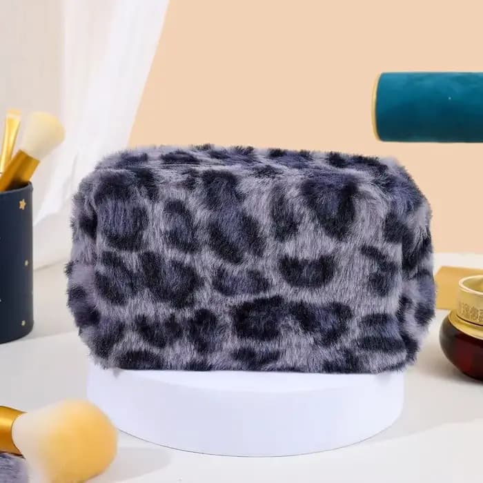 Trousse de maquillage à imprimé léopard à la mode