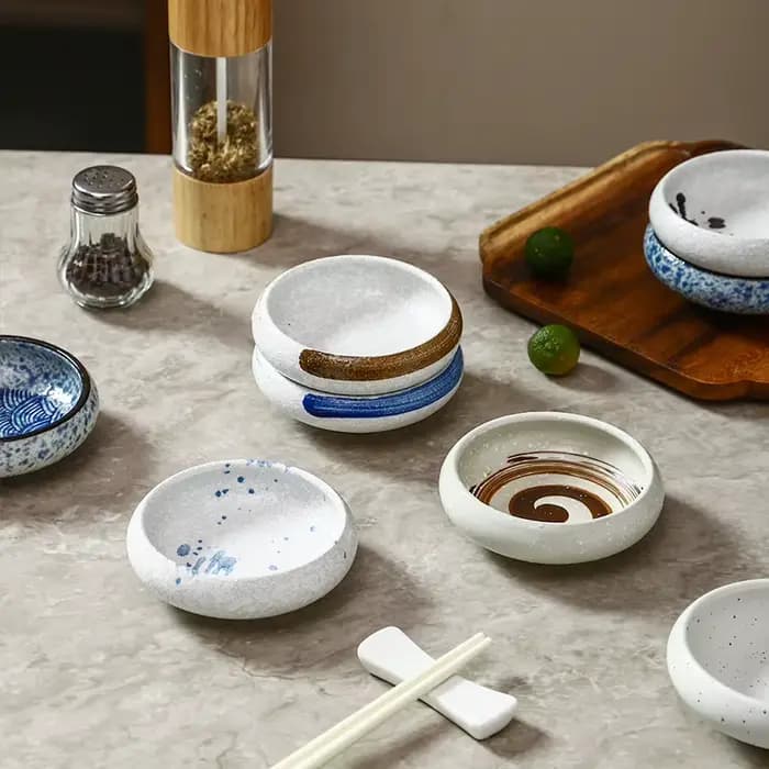Soucoupe ronde en céramique de Style japonais, assaisonnement d'épices, Sauce soja, plat à tremper le vinaigre, petit bol à Sauce, décoration de table