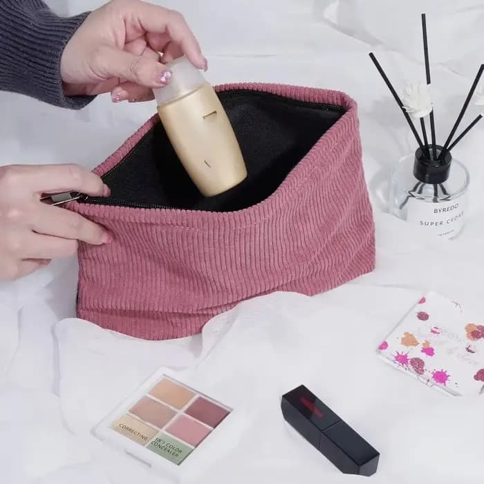 Sac à cosmétiques de voyage en velours côtelé