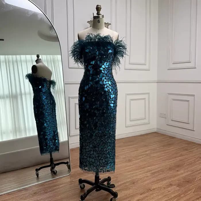 Robe de soirée mi-longue de luxe, bleu paon, perles, miroir, Design de plumes, pour fête formelle, Serene Hill, LA73067, personnalisée