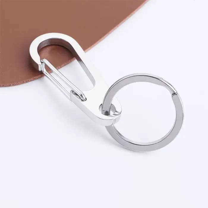 Porte-clés multifonction en métal pour accessoires de voiture, avec tournevis intégré