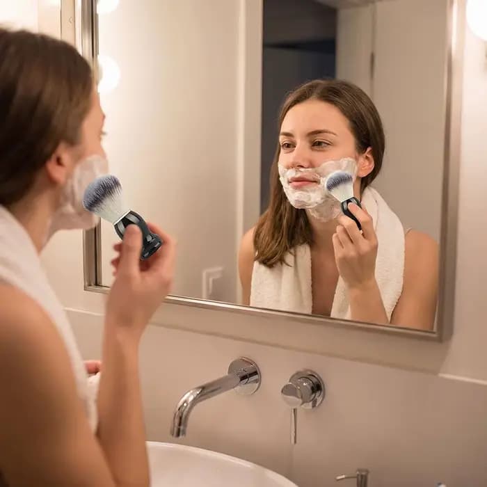 Pinceau à raser la barbe, pinceaux de maquillage, 1 pièce, manche en bois, poils de porc, pour salon de coiffure, barbier, mousse à raser, outils de nettoyage facial pour hommes