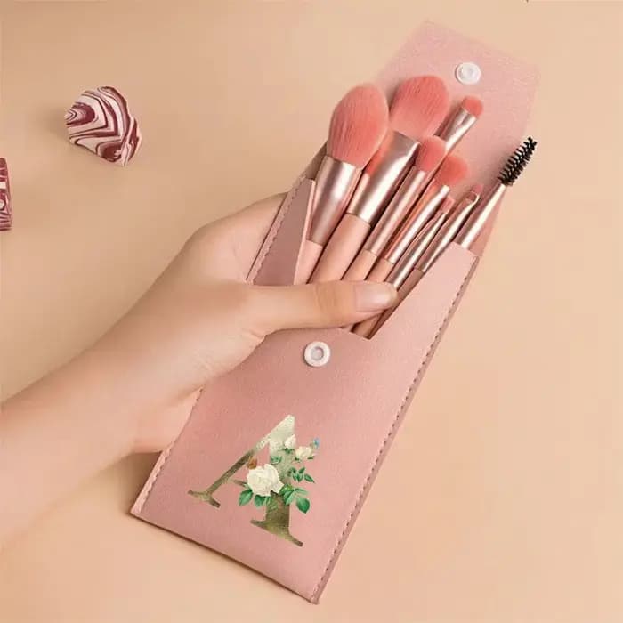 Ensemble de pinceaux de maquillage pour débutants