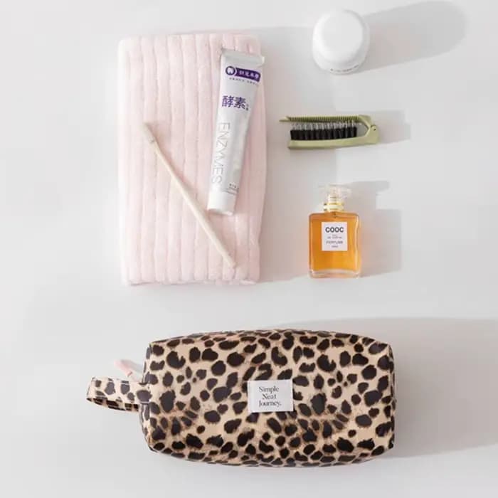 Trousse de maquillage léopard