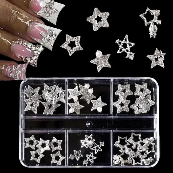 Breloques pour ongles en forme d'étoile argentée