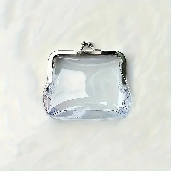 Pochette transparente en PVC avec fermoir métallique