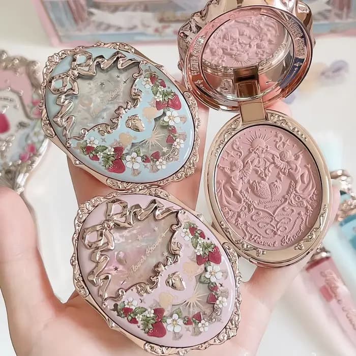 Fleur sait fraise Rococo série fard à joues en relief poudre Fine maquillage lisse longue durée