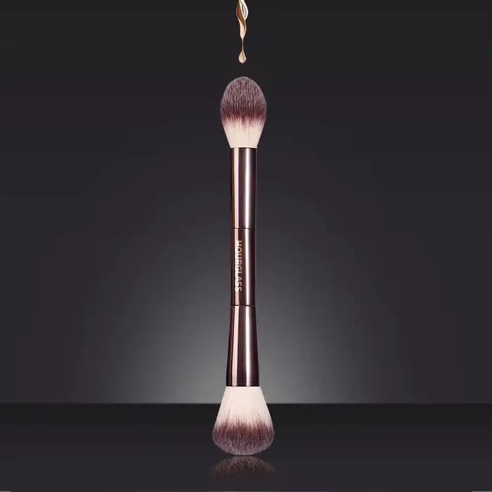 Pinceaux de maquillage pour édition d'éclairage