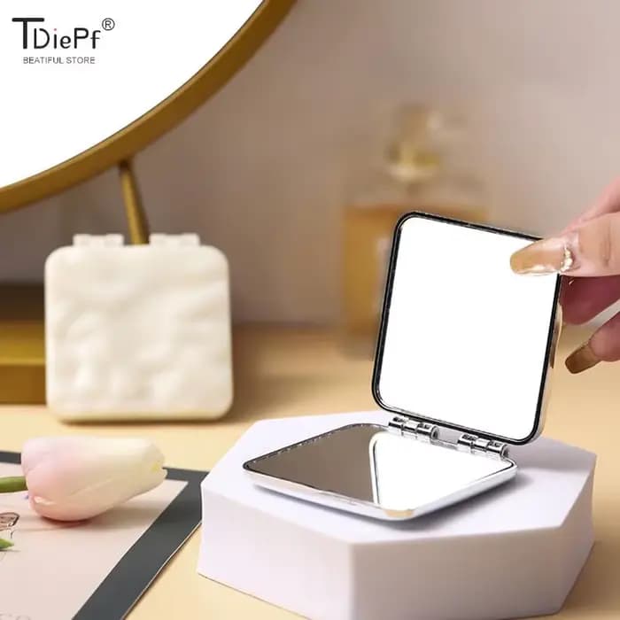 Mini Miroir de Maquillage Carré Pliable