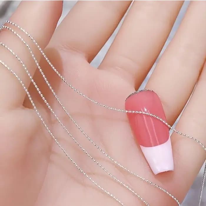 Chaîne de perles pour ongles en or et argent