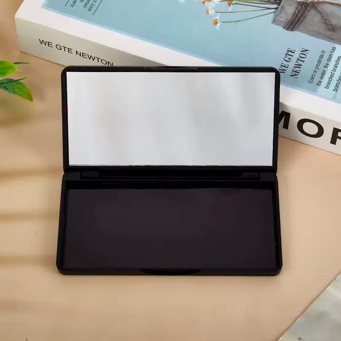 Palette de cosmétiques magnétiques vides noires