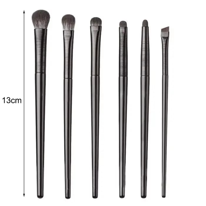 Ensemble de pinceaux de maquillage pour les yeux noirs
