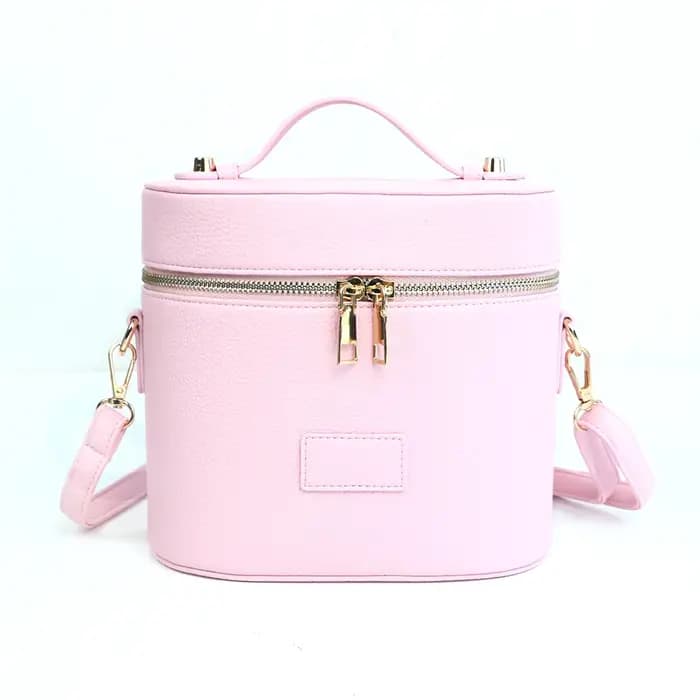Pochette cosmétique en cuir personnalisable avec grand volume