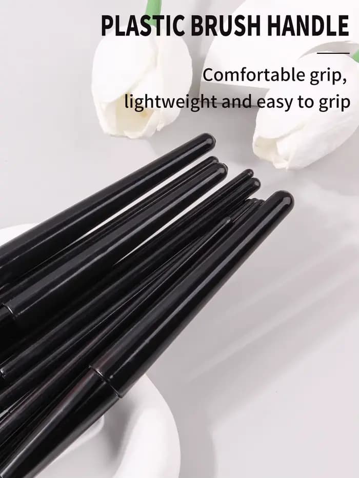 Ensemble de 10 pinceaux de maquillage noirs à poils doux de haute qualité