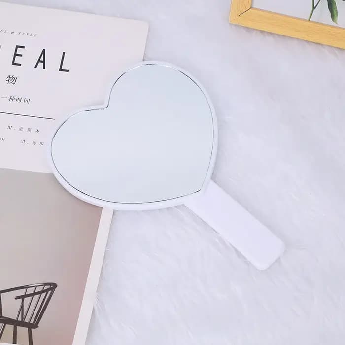 Miroir de maquillage en forme de cœur avec poignée en diamant pour femme