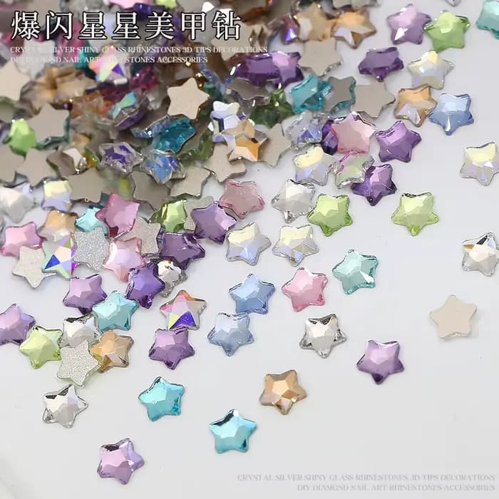 50 pièces Super étincelle coloré étoiles à cinq branches diamants à dos plat Nail Art strass gemme m