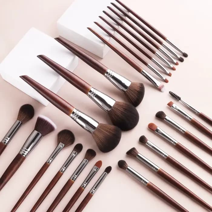 24 pinceaux de maquillage avec poignées en bois ensemble