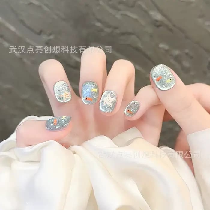 10 pièces/ensemble ongles à pression faits à la main-bleu brillant poisson et bulles conception faux