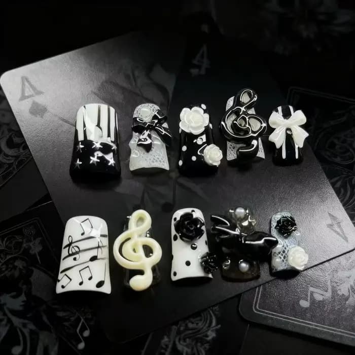 10 pièces à la main gothique presse sur ongles Punk foncé 3D Note de musique conception faux ongles