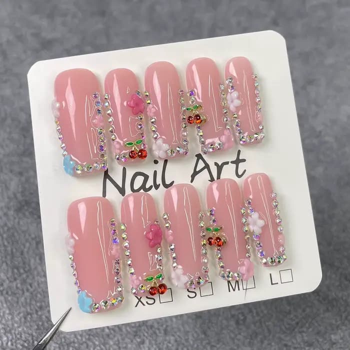 Faux ongles longs en forme de cercueil, faits à la main, couleur rose chair, à pression, motifs de f