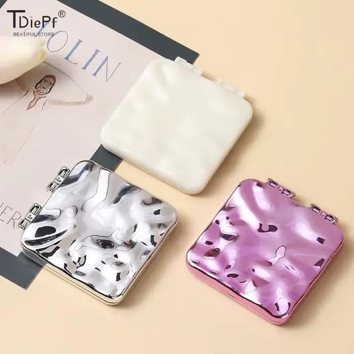 Mini Miroir de Maquillage Carré Pliable