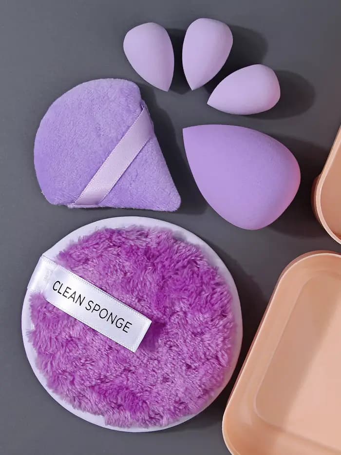 Ensemble d'éponges de maquillage violettes avec boîte de rangement