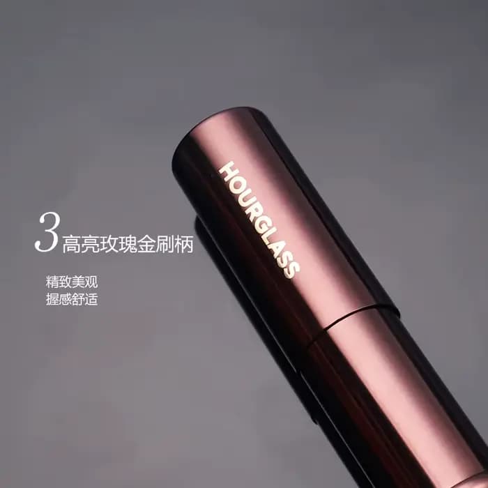 Pinceau de maquillage rétractable avec étui