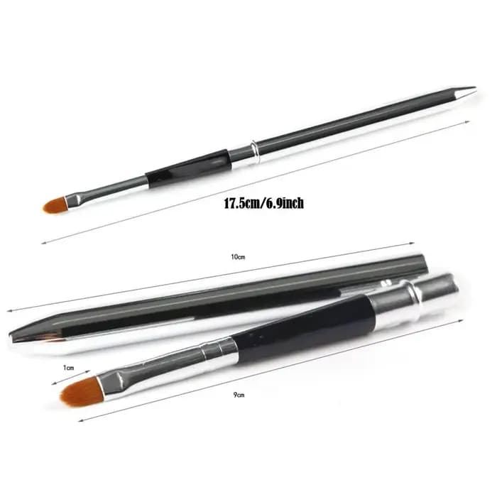 Pinceau de maquillage portable avec capuchon de protection