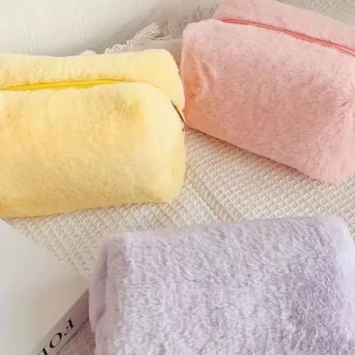 Sac de maquillage en peluche mignon pour femmes