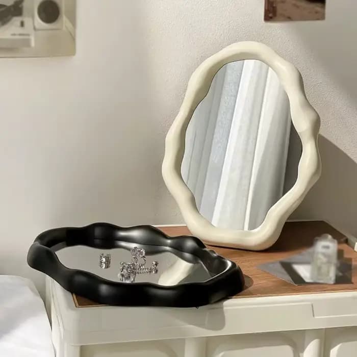 Miroir de maquillage de style nordique