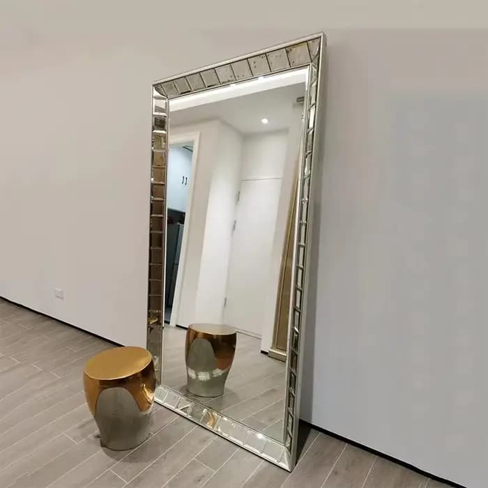 Grand miroir de luxe pour salle de bain