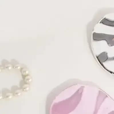 Miroir de maquillage à main