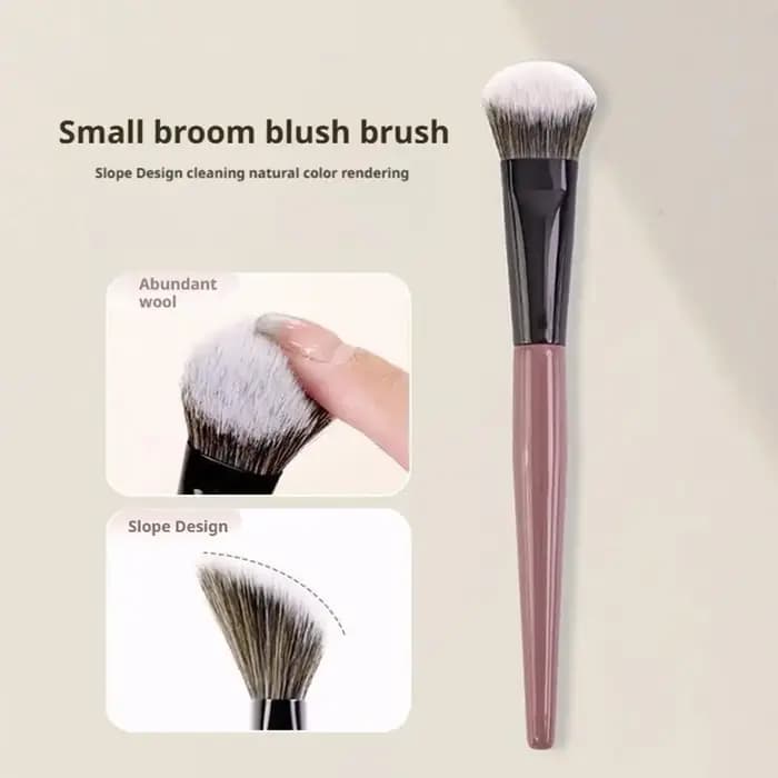 Pinceau à blush en poudre à surface inclinée