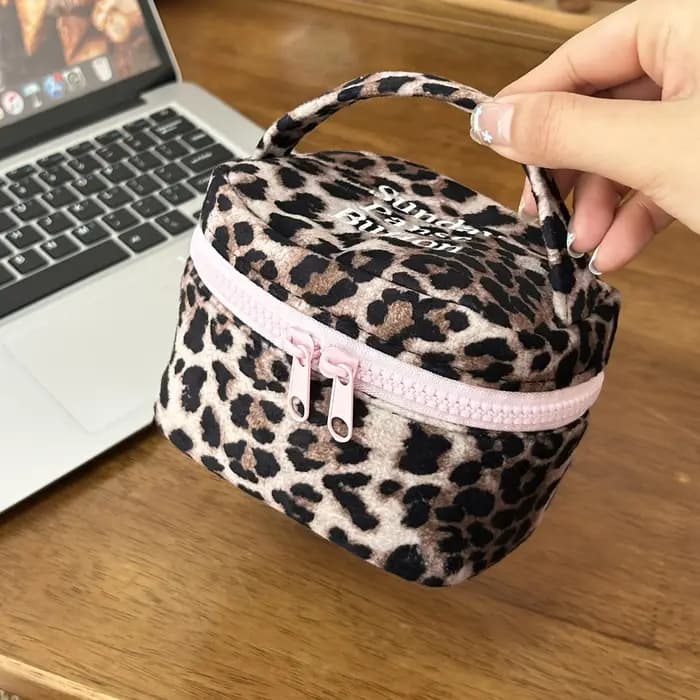 Mini trousse de maquillage à imprimé léopard