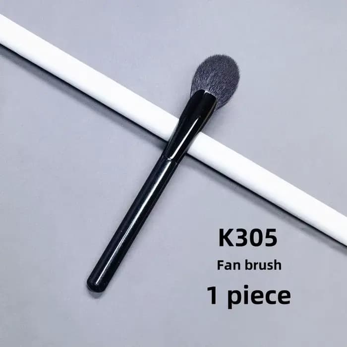 Pinceau de maquillage en poils de chèvre pour surligneur, fard à paupières, blush et poudre – Outil