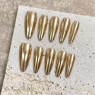 10 faux ongles en forme d'amande pressés à la main, magnifiques faux ongles, effet miroir or pur, adaptés aux femmes