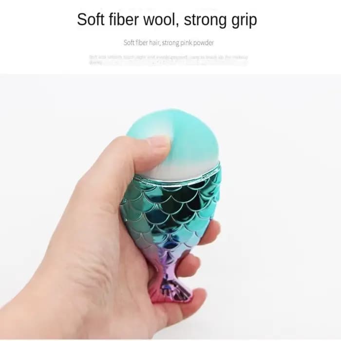 Brosse à ongles en forme de queue de poisson