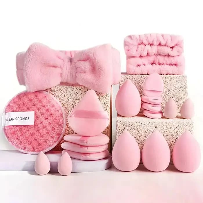 Ensemble de pinceaux et d'éponges de maquillage