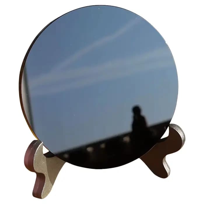 Miroir de plongée noir en obsidienne