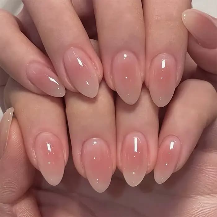 24 pièces tête ovale courte Blush rose presse sur les ongles avec des designs simples ongles en aman