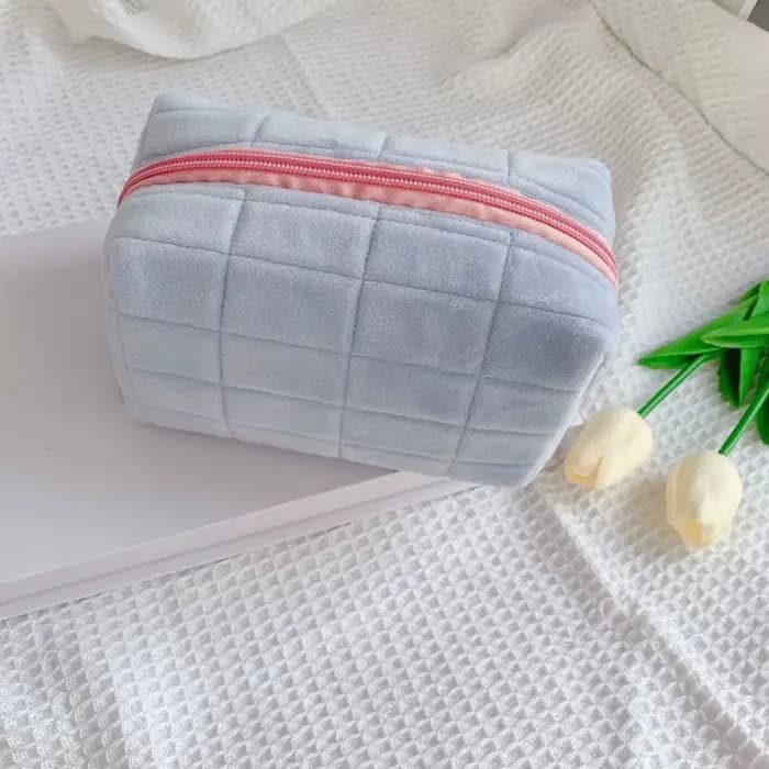 Pointrousse de maquillage en peluche pour femmes
