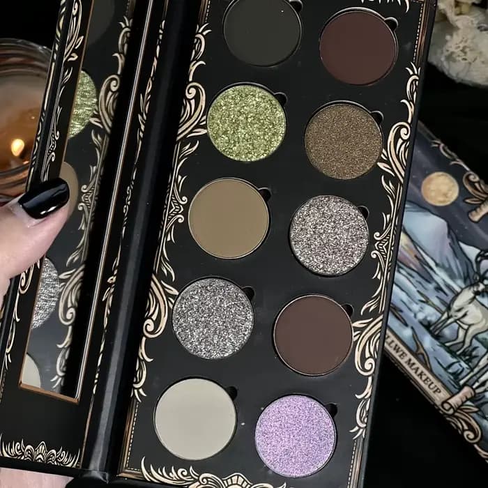 Palette de fards à paupières Shellwe Makeup Mist Witch Mat DuoChrome pigmenté Elaina 10pan