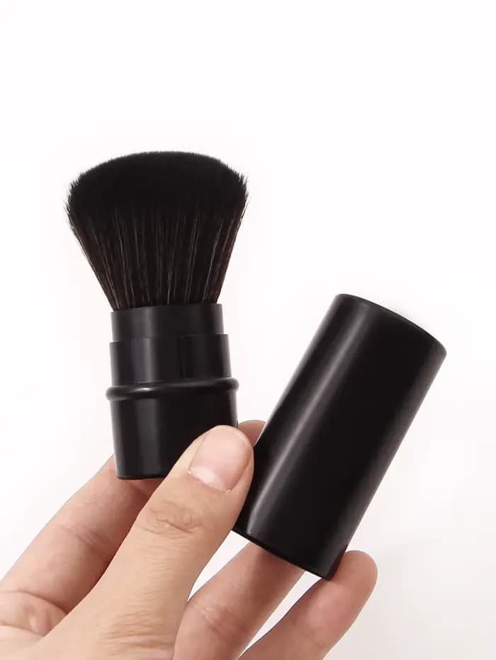 Pinceau de maquillage rétractable