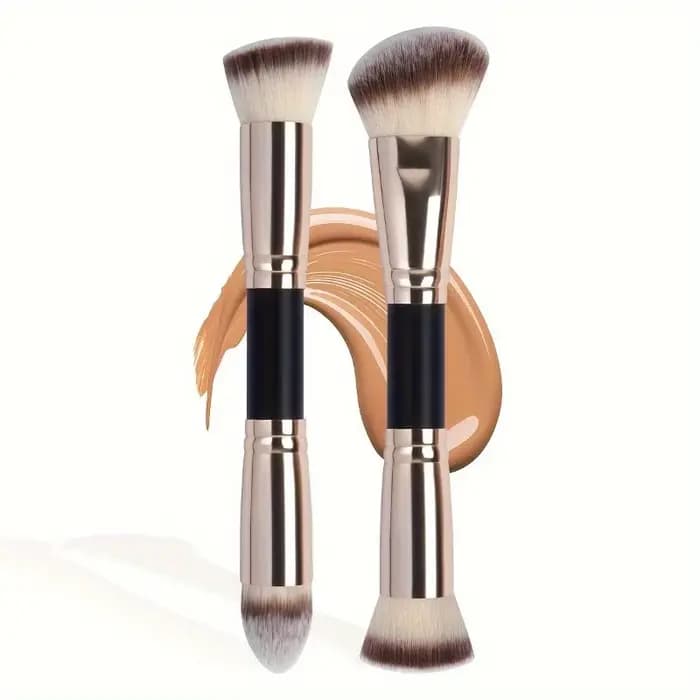 Lot de 2 pinceaux double embout pour fond de teint et blush