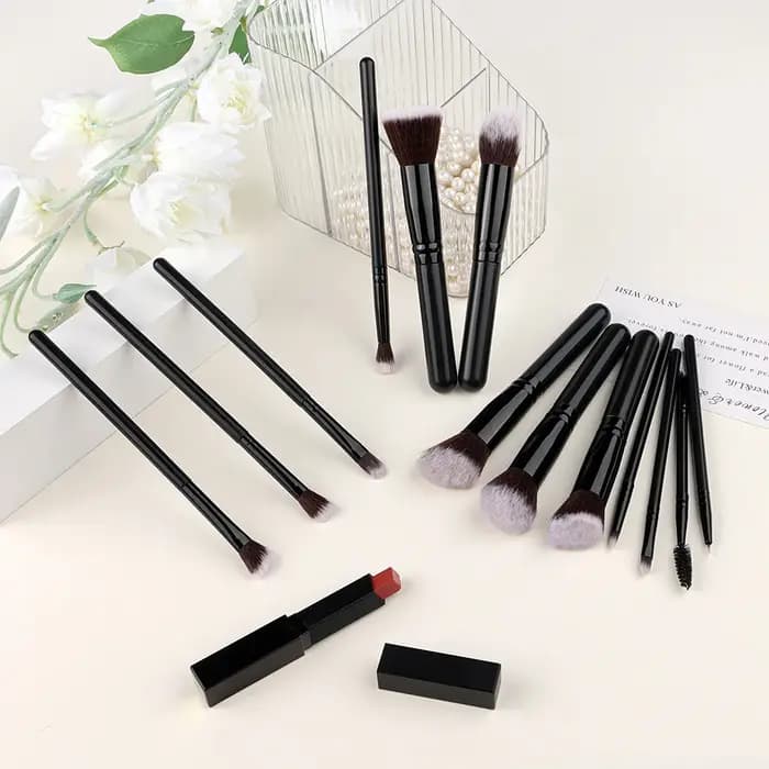 Ensemble de pinceaux de maquillage doux et moelleux pour femme, fond de teint, fard à joues, poudre,