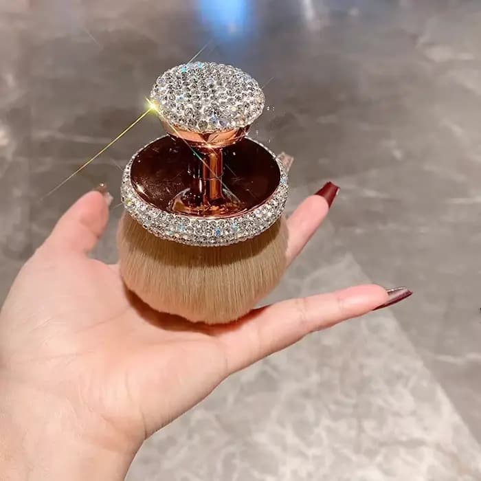 Pinceau à poudre libre de luxe de grande taille, incrustation de diamants artificiels, doux et délicat pour la peau, pinceau à blush pour le visage