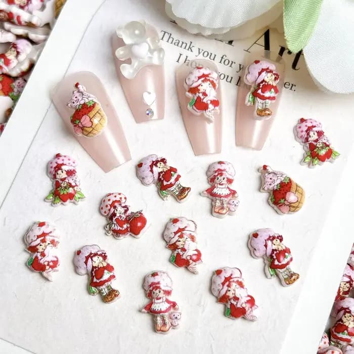 30 pièces simulé dessin animé mignon fraise fille résine ongles breloques 3D créatif doux fraise cha