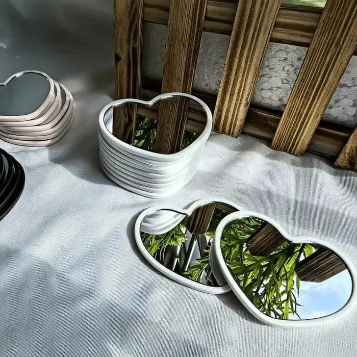 24 pièces miroirs d'amour voyage Portable beauté verre Mini Dressing maquillage miroir mignon en forme de coeur