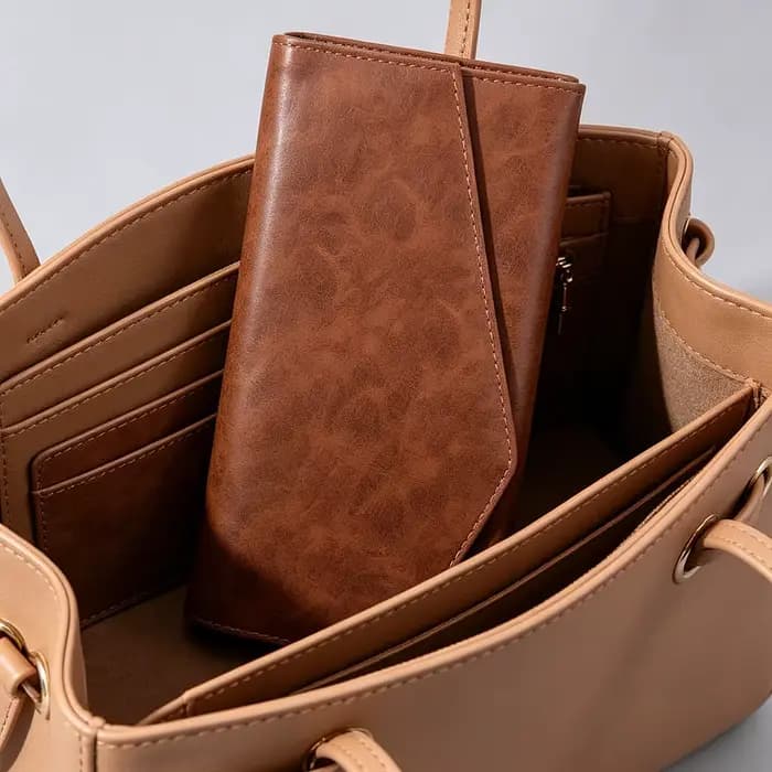 Pochette à pinceaux de maquillage en PU marron avec boucle magnétique, organiseur anti-poussière et pliable, capacité jusqu'à 12 pinceaux pour le voyage, portable et élégant