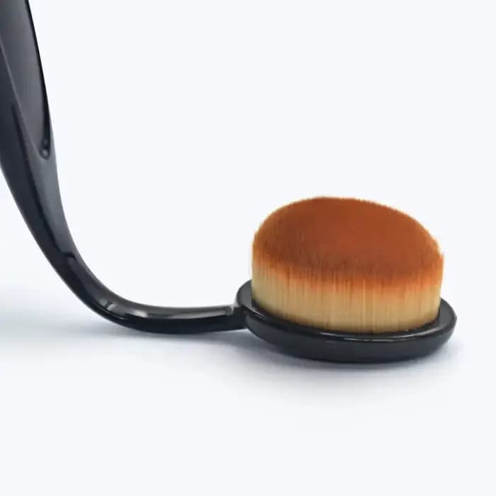Grand pinceau à fond de teint en forme de brosse à dents